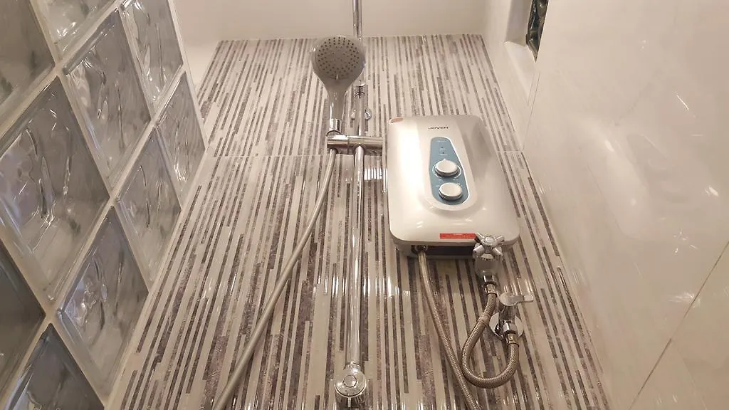 Batu Ferringhi Seaview Apartment