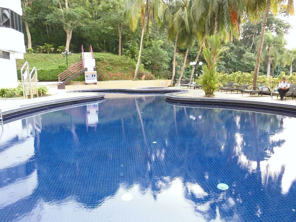 Batu Ferringhi Seaview Apartment